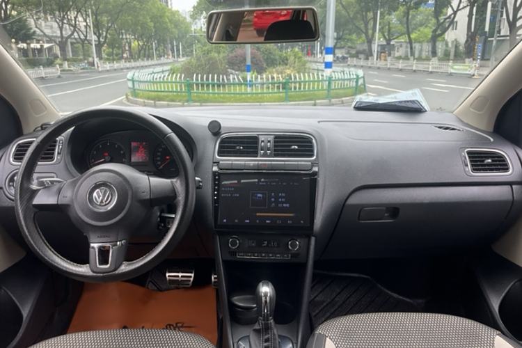 Used Volkswagen Polo 2012 1.6L Cross Polo Automatic Transmission
