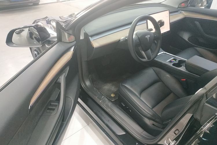 Used Tesla Model 3 2022 Rear-Wheel-Drive Version
