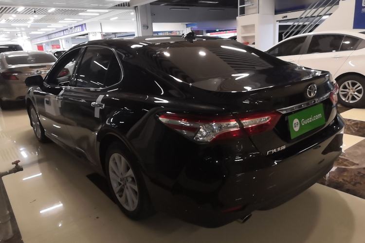 Used Toyota Camry 2021 2.0G Luxury Edition
