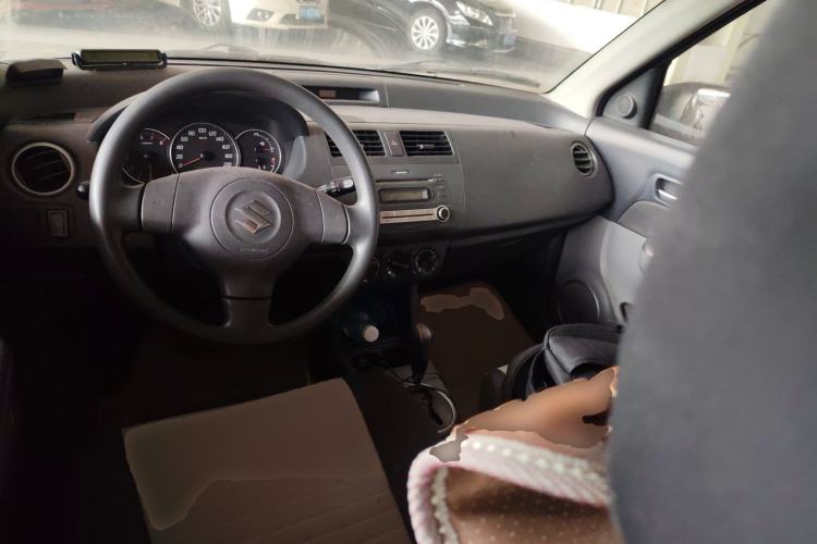 Used Suzuki Swift 2013 1.5L Automatic Standard Edition