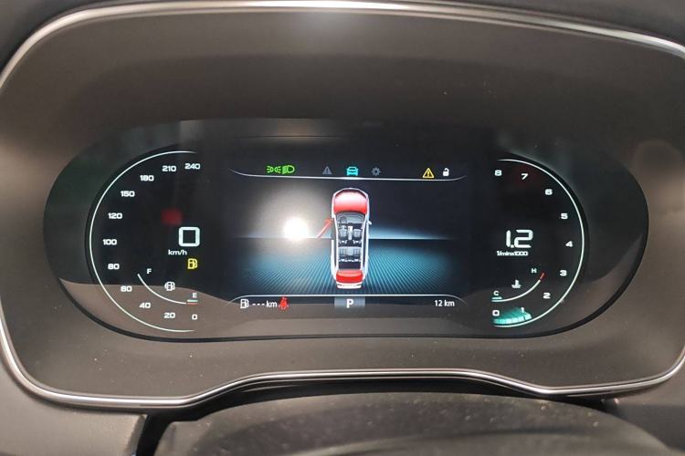 Used Roewe RX5 2025 PLUS 330TGI Automatic Trendsetting Smart Edition
