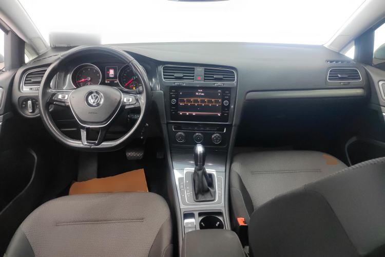 Used Volkswagen Golf 2019 1.8TSI Travel Edition
