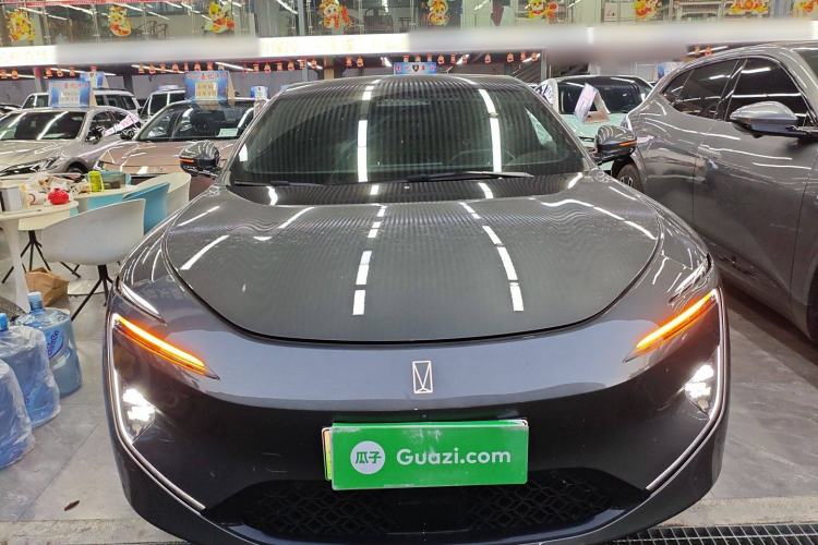 Used  12 2025 Ultra Extended-Range Edition
