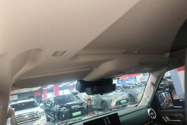 Used Tank 300 New Energy 2025 Hi4-T
