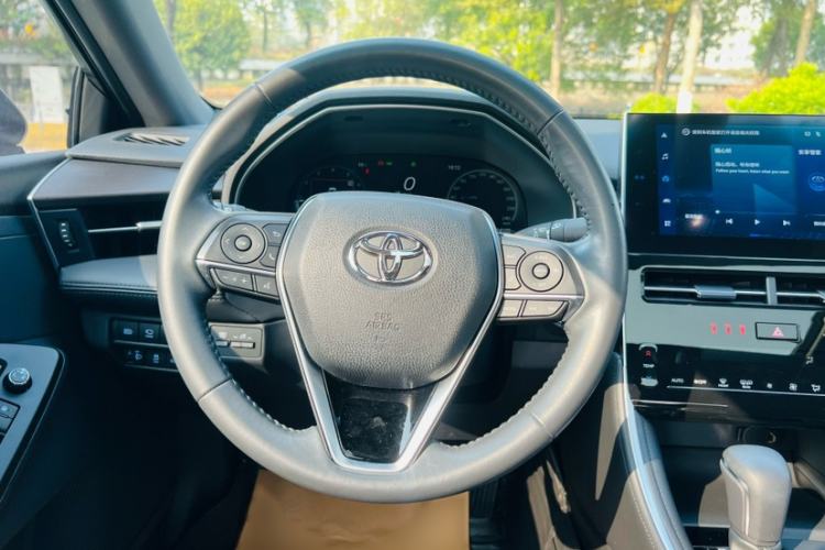 Used Toyota Avalon 2023 2.0L XLE Deluxe Edition
