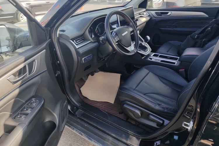 Used Haval M6 2021 PLUS 1.5T Manual Luxury Smart Connectivity Model
