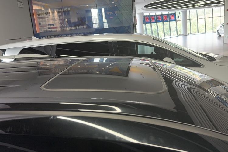 Used Toyota Granvia 2023 2.5L Hybrid Comfort Edition
