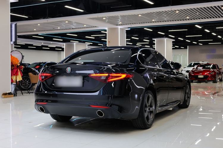 Used Alfa Romeo Giulia 2020 2.0T 280HP Track Edition Limited Release