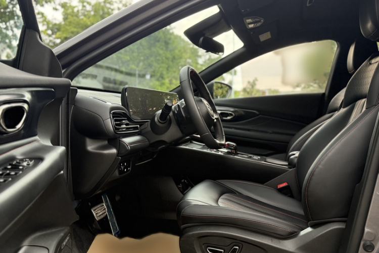 Used GAC Trumpchi EMPOW 2023 270T DCT J15 Version
