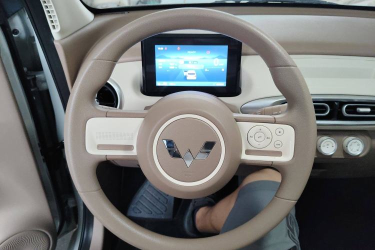 Used Wuling Hongguang MINIEV 2025 Four-Door Version Advanced Edition
