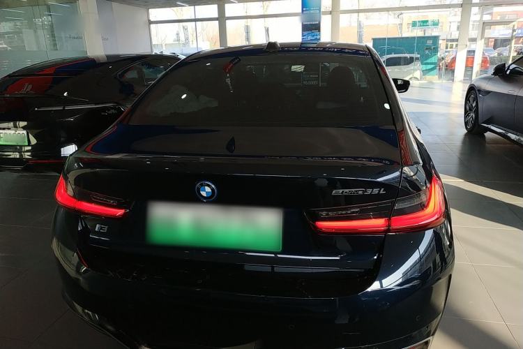 Used BMW i3 2024 eDrive 35 L
