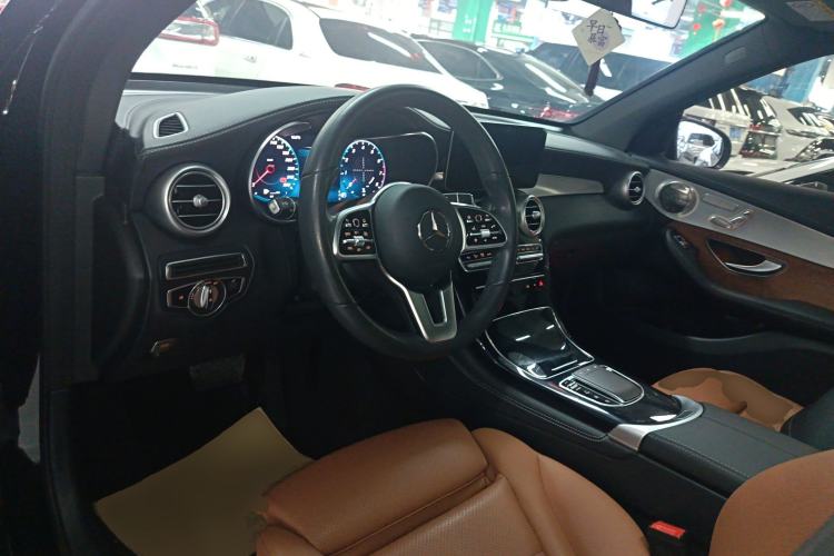 Used Mercedes-Benz GLC 2021 GLC 260 L 4MATIC Dynamic Edition
