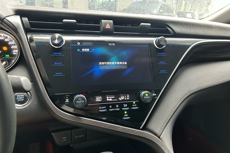 Used Toyota Camry 2019 Revised Version 2.0G Luxury Edition
