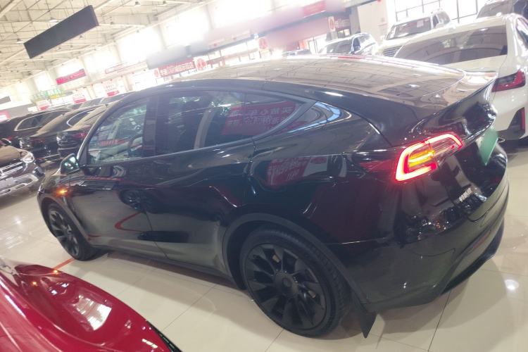 Used Tesla Model Y 2021 Standard Range Rear-Wheel Drive Version