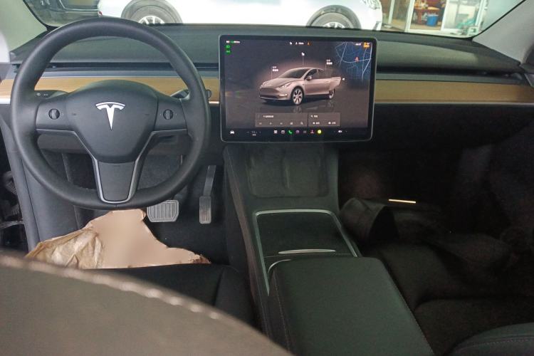 Used Tesla Model Y 2022 Rear-Wheel-Drive Version
