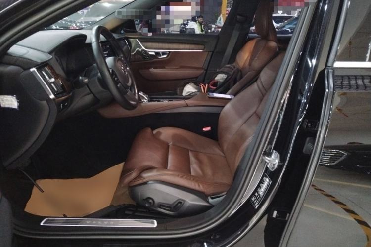 Used Volvo S90 2021 B5 Zhiyuan Luxury Edition
