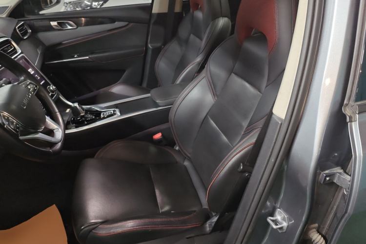 Used Lynk & Co 01 2019 2.0T Two-Wheel Drive Zhaopu Version China VI Standard
