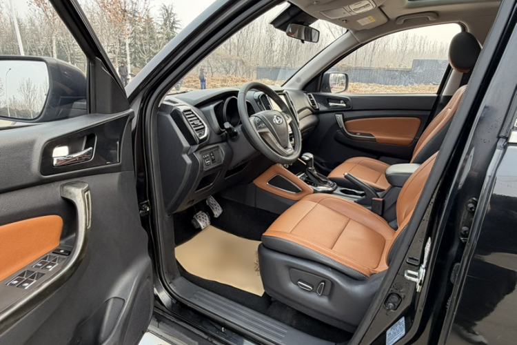 Used Oshan CX70 2017 Facelifted CX70T 1.5T Automatic Zunqing Edition
