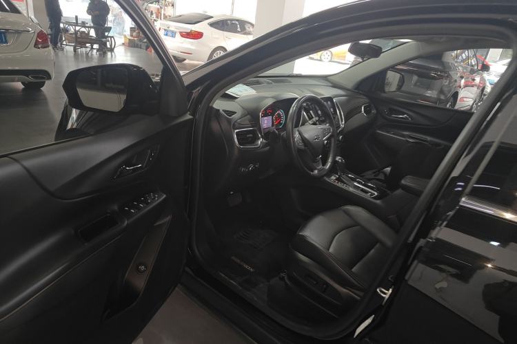 Used Chevrolet Equinox 2019 535T Automatic YuJie Edition China VI