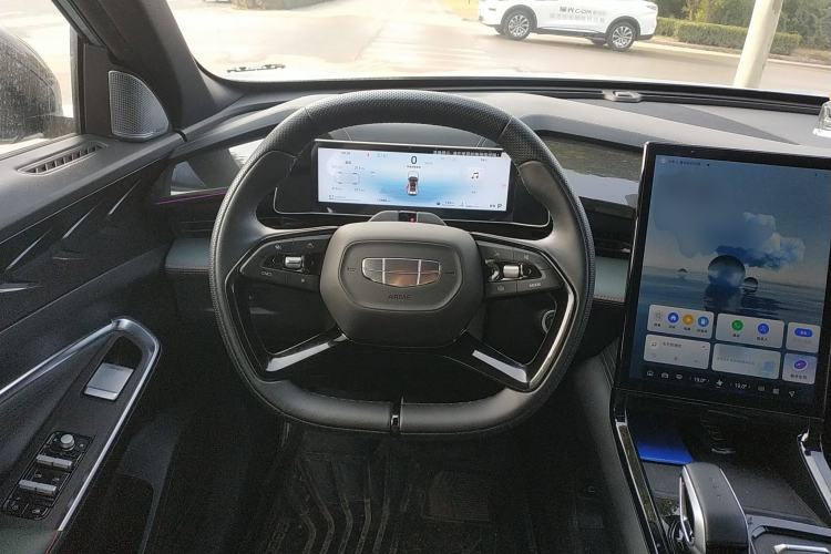 Used Geely Auto Emgrand X7 Sport 2024 1.5TD Prestige Edition
