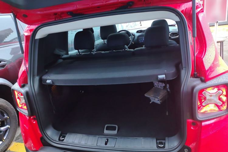 Used  Renegade 2017 180T Automatic High-Energy Version
