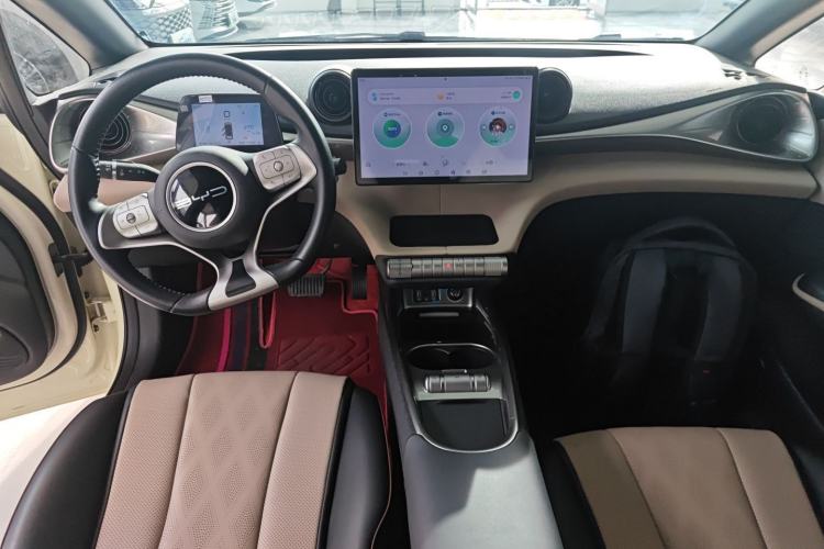 Used BYD Dolphin 2023 420 km Free Version
