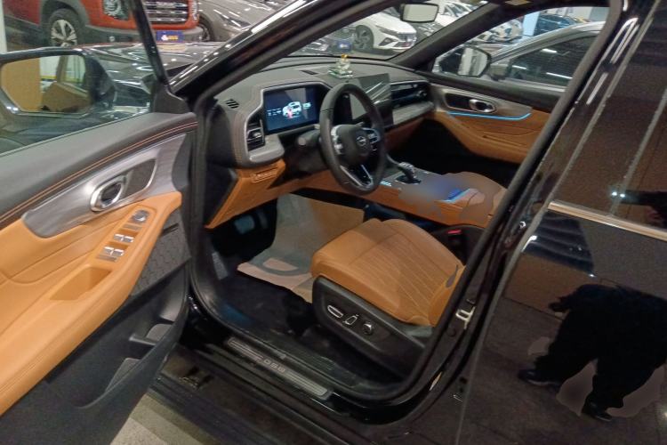 Used GAC Trumpchi GS8 2025 Linghang Series 2.0 TGDI Two-Wheel-Drive Luxury Edition 5 Seats