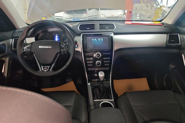 Used Haval H2 2017 Red-Label 1.5T Manual Two-Wheel-Drive Elite Model