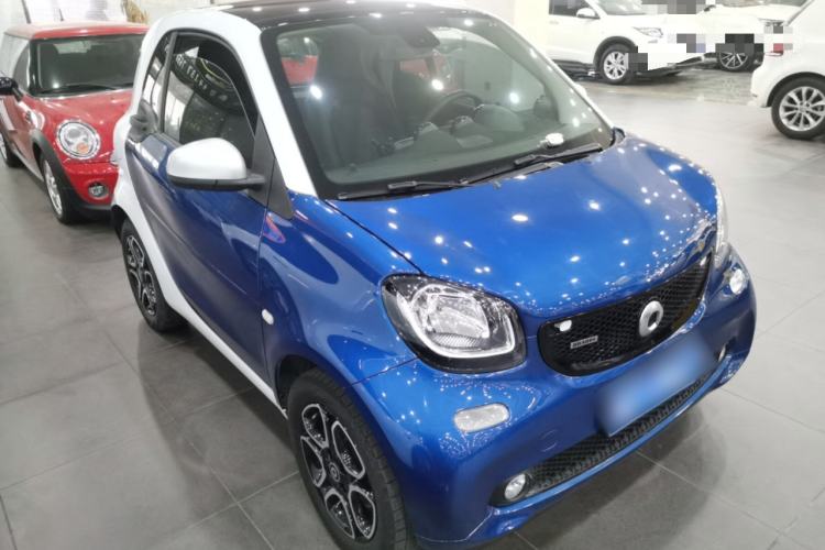 Used  fortwo 2017 1.0L 52kW New Sound Special Edition China V Emission Standard
