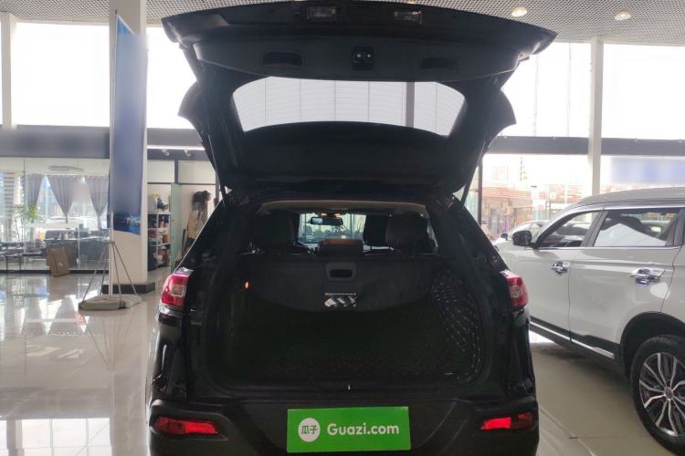 Used  Cherokee 2016 2.4L Professional Edition
