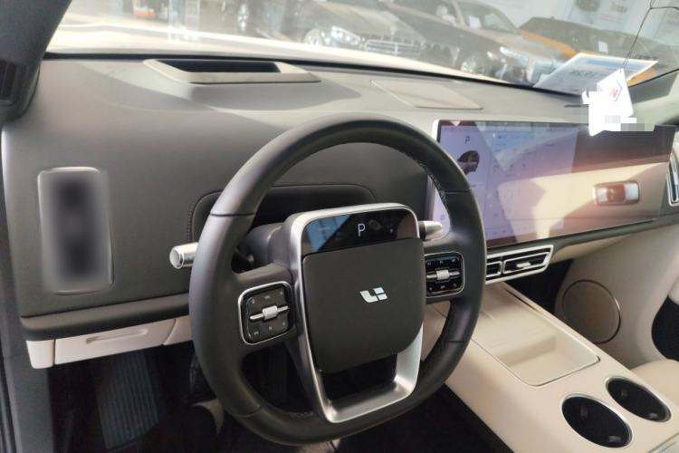 Used Li Auto L7 2023 Pro Model
