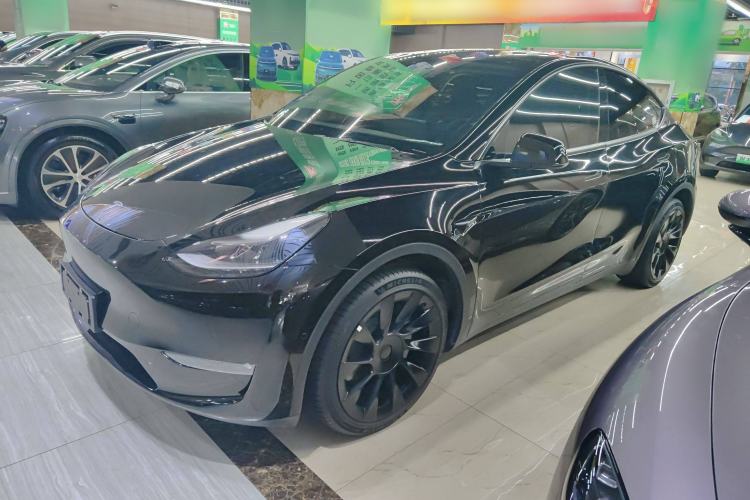 Used Tesla Model Y 2021 Long-Range All-Wheel-Drive Version 3D7
