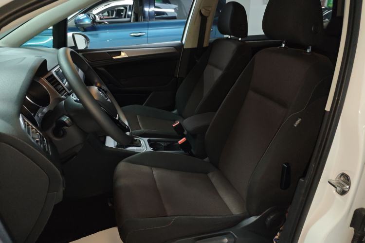 Used Volkswagen Golf Sportsvan 2018 1.6L Automatic Comfort Model
