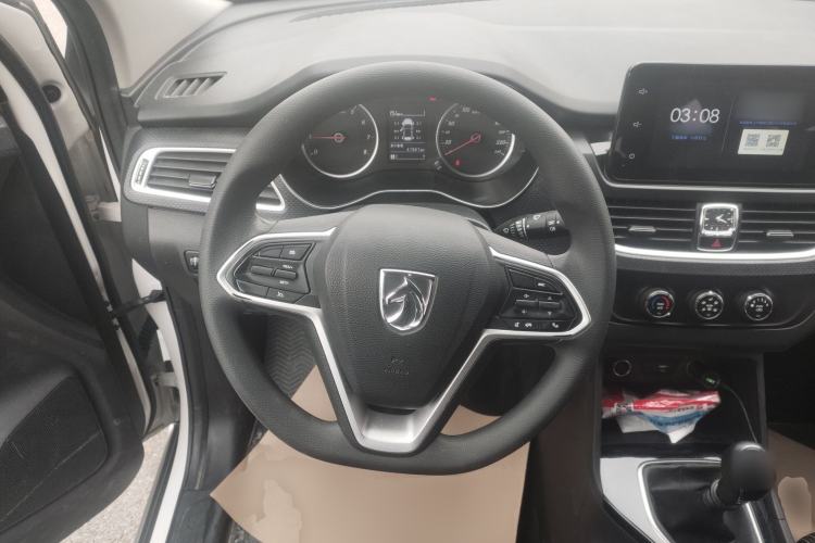 Used Baojun 730 2021 1.5L Manual Fashion Version 7 Seats