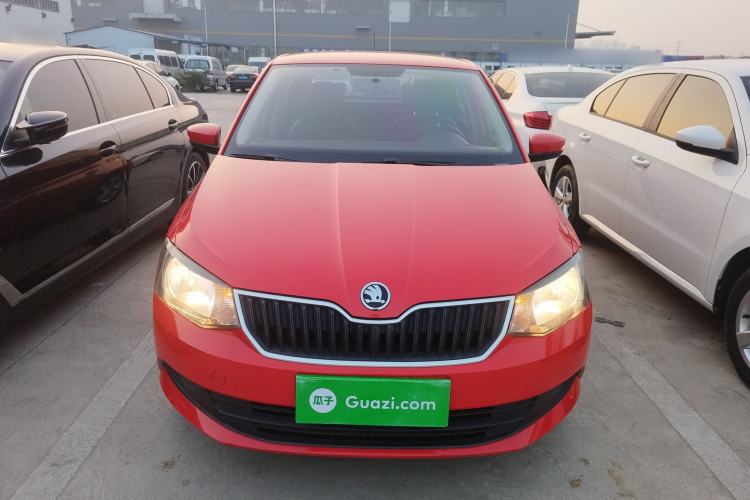 Used Skoda Fabia 2016 1.4L Automatic Car Enjoy Edition
