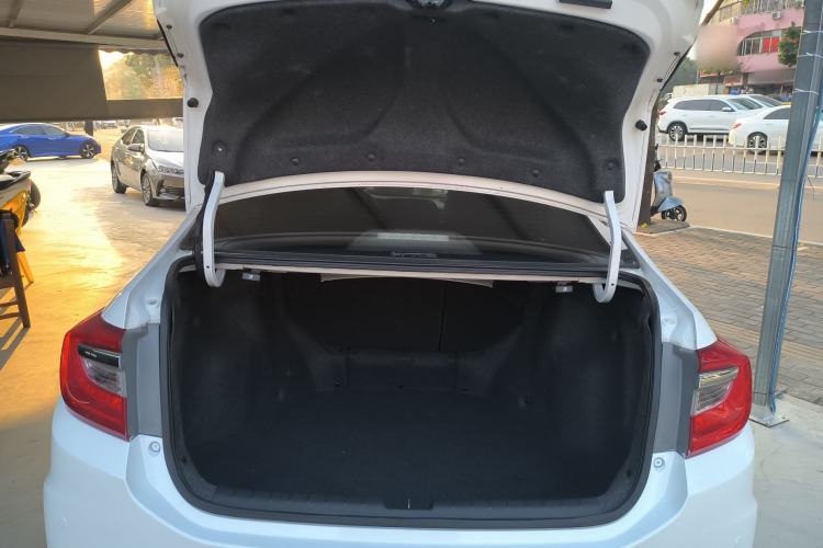 Used Honda Crider 2015 1.8L Automatic Luxury Edition