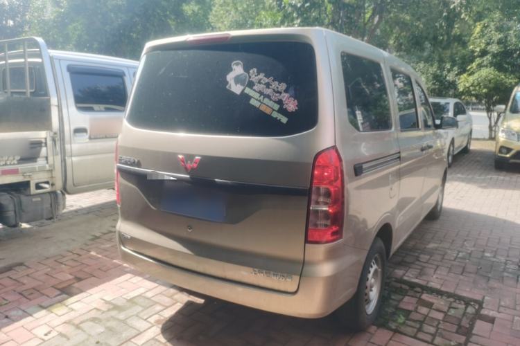 Used Wuling Hongguang V 2022 1.5L Jingqu Version Hydraulic Power Steering LAR