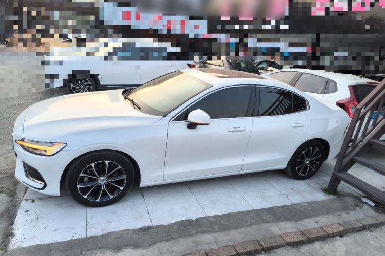 Used Volvo S60 2021 T4 Zhiyi Luxury Edition