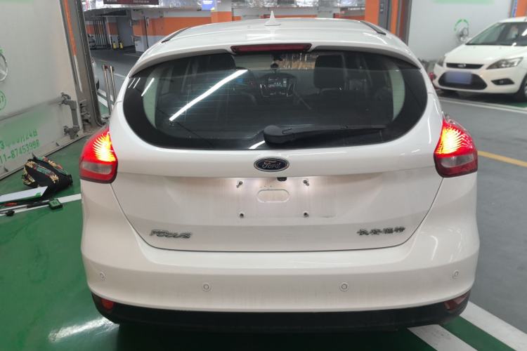 Used Ford Focus 2017 Hatchback 1.6L Manual Fashion Edition SmartDrive Version
