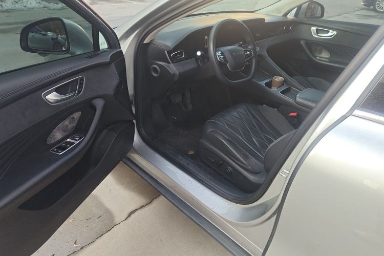 Used Roewe D7 2023 DMH 125km Flagship Edition