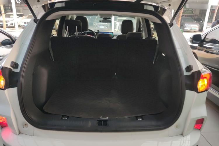 Used Ford Escape 2020 EcoBoost 245 Two-Wheel-Drive Titanium Edition
