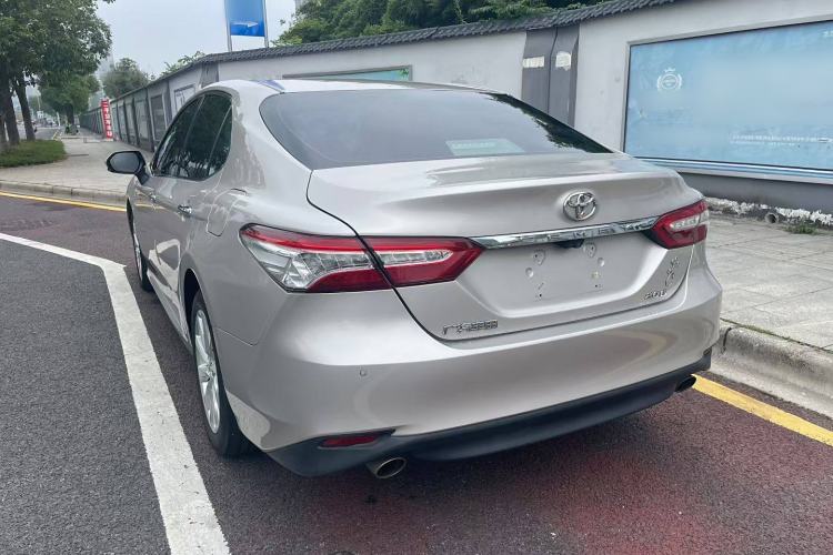 Used Toyota Camry 2019 Revised Version 2.0G Luxury Edition

