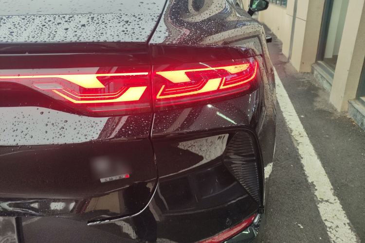 Used BYD Song L EV 2025 Intelligent Driving Version 602 km Range LiDAR-equipped All-Wheel-Drive Type
