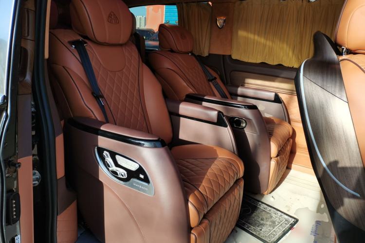 Used Mercedes-Benz Vito 2021 2.0T Elite Version 7 Seats
