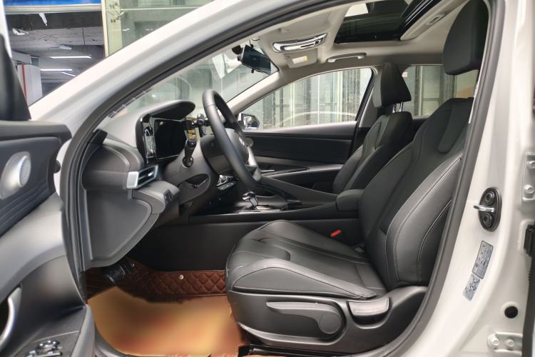 Used Hyundai Elantra 2023 1.5L CVT GLX Elite Edition