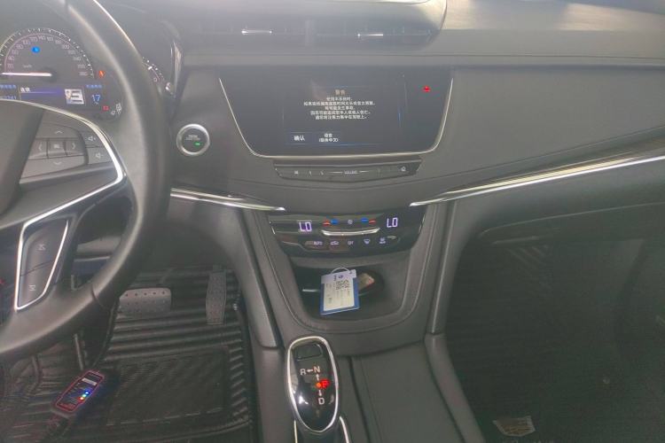 Used Cadillac XT5 2018 25T Tech Model
