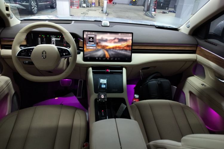 Used Hima AITO M7 2024 1.5T Rear-Drive Plus Version 5 Seats
