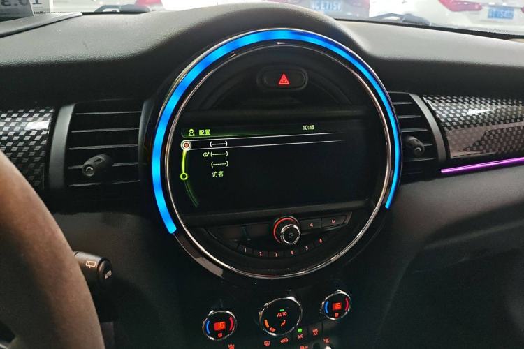 Used  MINI 2016 2.0T COOPER S Pioneer Edition
