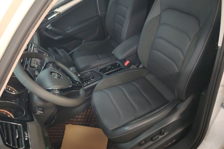 Used Volkswagen Tiguan L 2020 330TSI Automatic Two-Wheel Drive Panoramic Comfort Edition China VI Standard