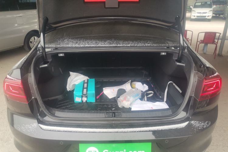 Used Volkswagen Magotan 2023 2 Million Units Commemorative Edition 330TSI DSG Luxury Version